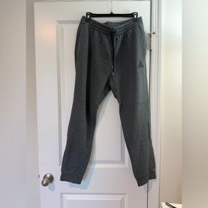 Adidas Essentials Fleece Regular Tapered Pants